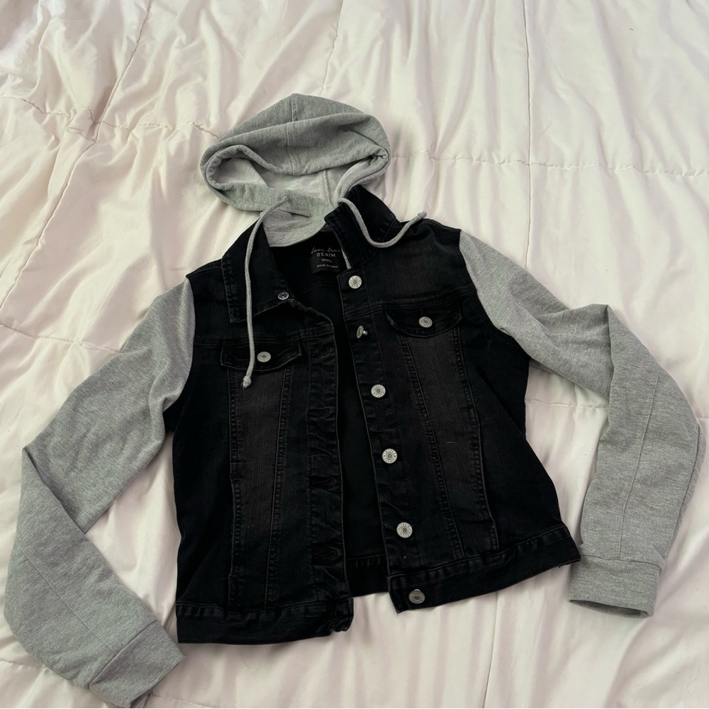 Women’s Small Black demon Jacket with Hoodie sleeves and detachable hood